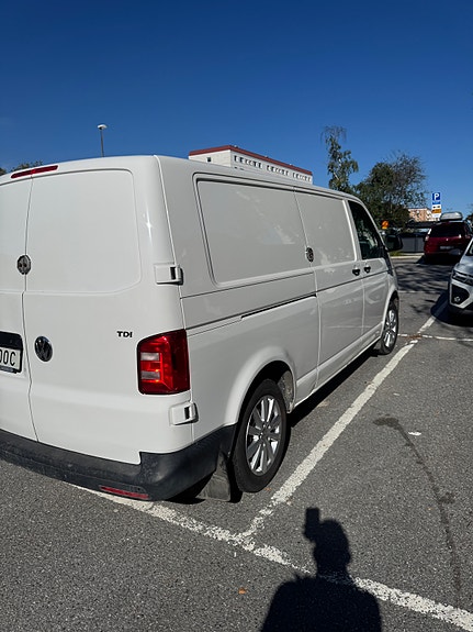 Volkswagen Transporter 3 of 5