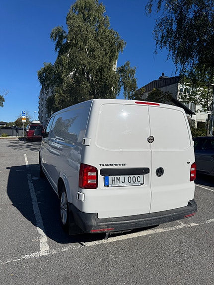 Volkswagen Transporter 2 of 5
