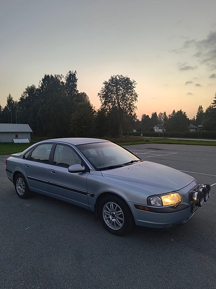 Volvo S80 3 of 7