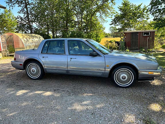 Cadillac Seville 4 of 8