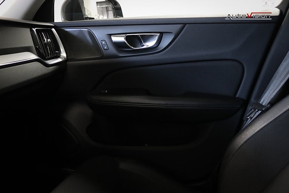 Volvo V60 17 of 30