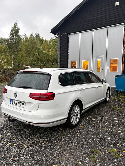 Volkswagen Passat 3 of 5