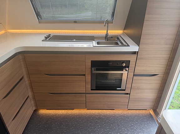 Adria 753 HK 10 of 21