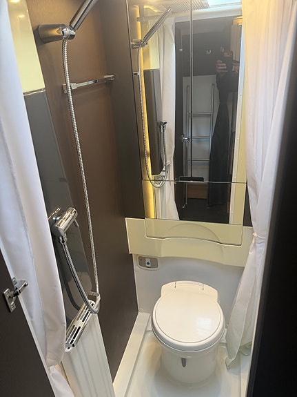 Adria 753 HK 19 of 21