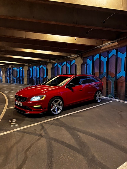 Volvo V60 3 of 7