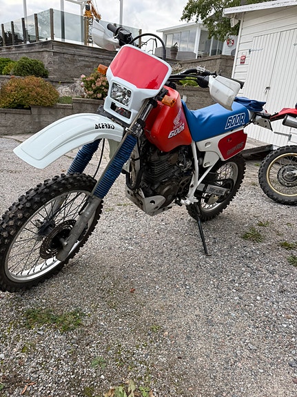 Honda XR600R 3 of 6