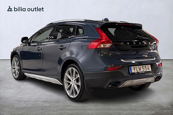 Volvo V40 Cross Country 8 of 26