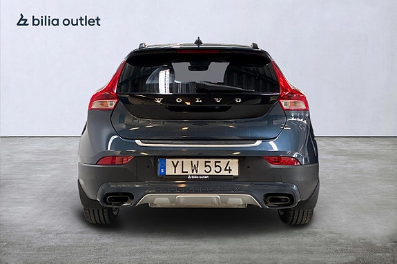 Volvo V40 Cross Country 7 of 26