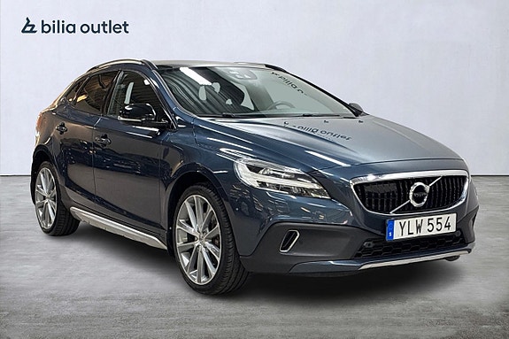 Volvo V40 Cross Country 4 of 26