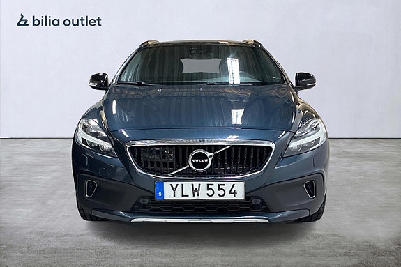 Volvo V40 Cross Country 3 of 26