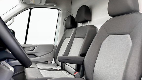 Volkswagen Crafter 8 of 15