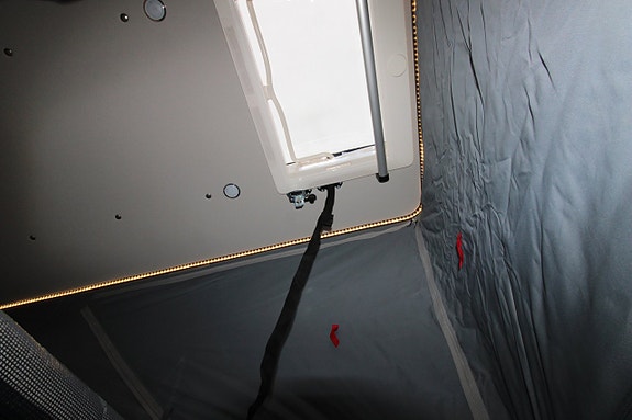 Knaus Vantourer 600 L Pop-Up hissbara långbäddar under 6 m hissbara långbäddar under 6 m 19 of 20