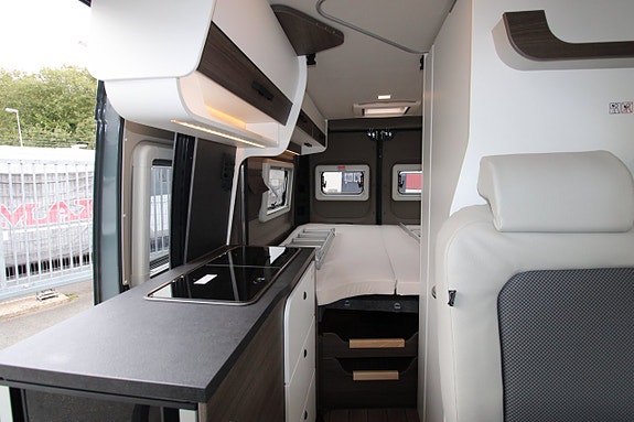 Knaus Vantourer 600 L Pop-Up hissbara långbäddar under 6 m hissbara långbäddar under 6 m 12 of 20