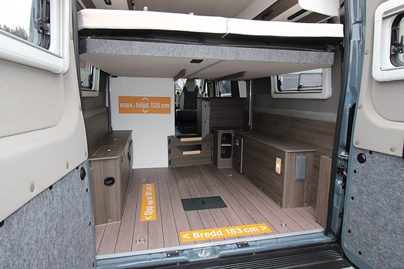 Knaus Vantourer 600 L Pop-Up hissbara långbäddar under 6 m hissbara långbäddar under 6 m 5 of 20