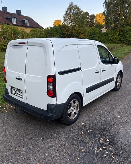 Peugeot Partner 3 of 4