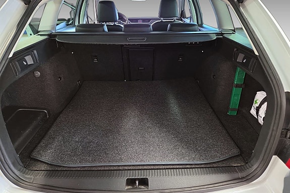 Skoda Octavia Scout 12 of 16