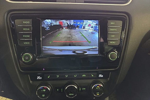 Skoda Octavia Scout 14 of 16