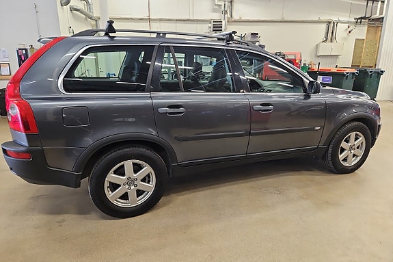 Volvo XC90 5 of 15