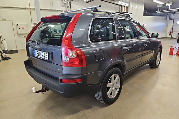 Volvo XC90 6 of 15