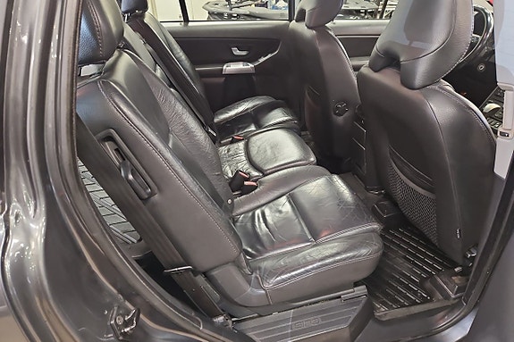 Volvo XC90 14 of 15