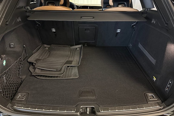 Volvo XC60 13 of 14