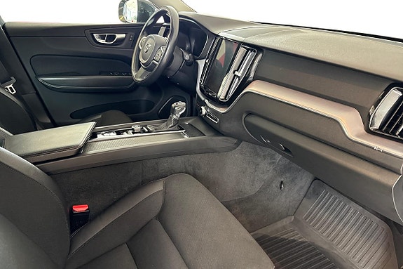 Volvo XC60 10 of 14