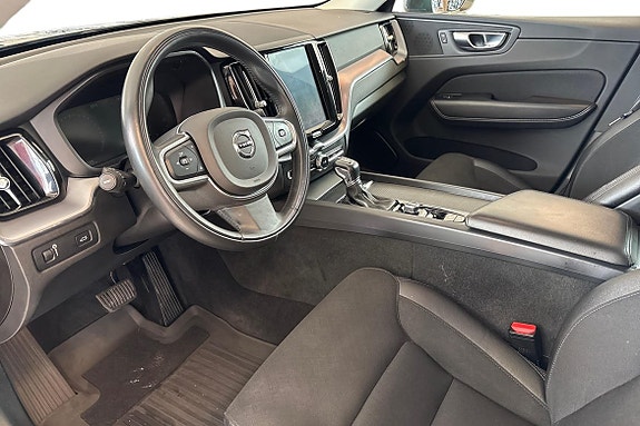 Volvo XC60 8 of 14