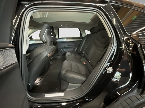 Volvo ES90 9 of 12