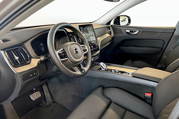Volvo XC60 5 of 9