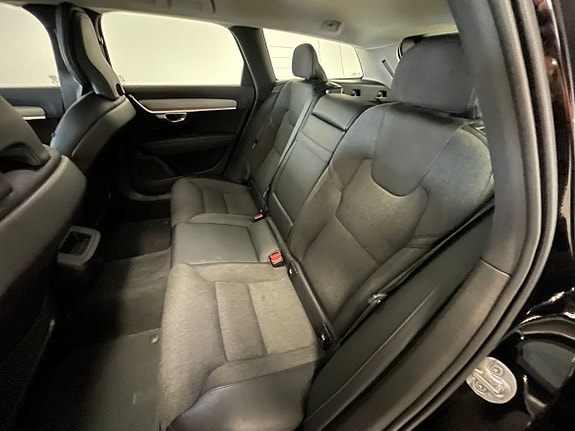 Volvo V90 Cross Country 7 of 7