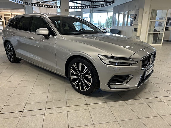 Volvo V60 2 of 6