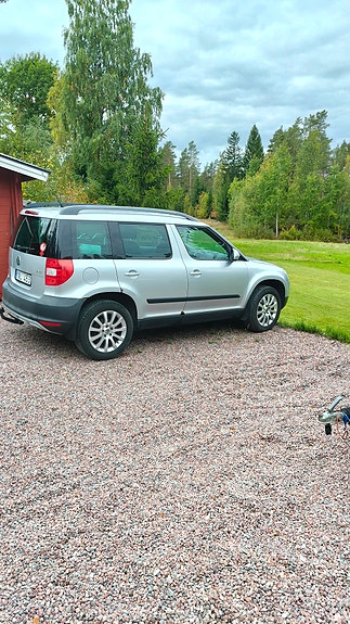 Skoda Yeti 2 of 6