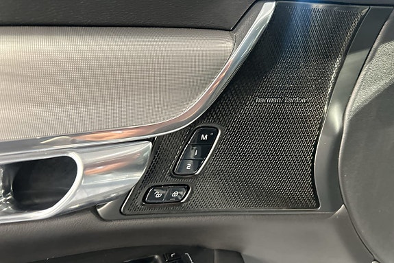 Volvo V90 16 of 18