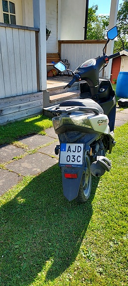 Motocr Comet 3 of 4