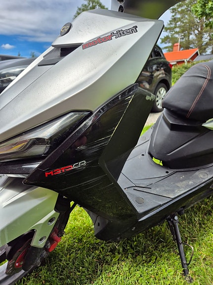 Motocr Comet 2 of 4
