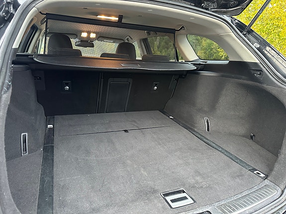 Toyota Avensis 13 of 16