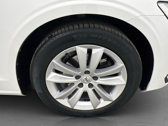 Volvo V60 10 of 30