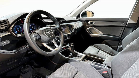 Audi Q3 7 of 20