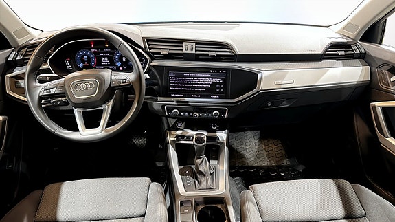 Audi Q3 10 of 20
