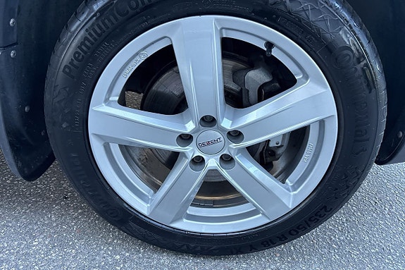 Volvo XC70 12 of 28