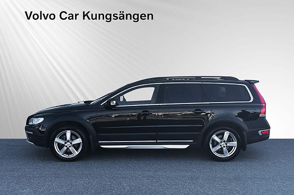 Volvo XC70 3 of 28