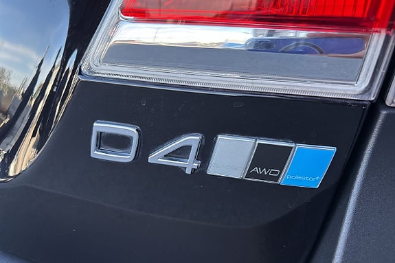 Volvo XC70 13 of 28