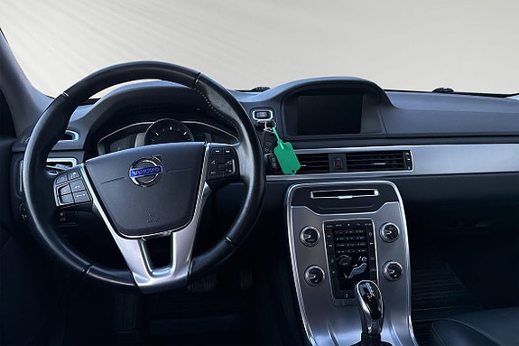Volvo V70 9 of 23