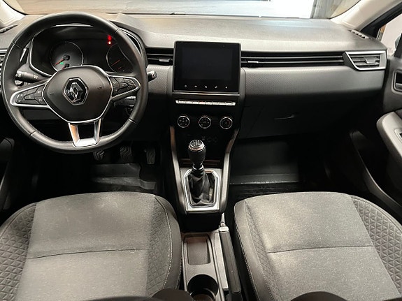 Renault Clio 11 of 16