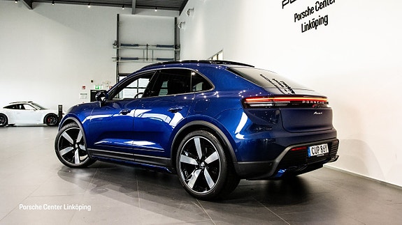 Porsche Macan 4 5 of 24