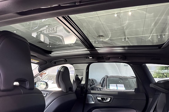 Volvo XC60 21 of 25