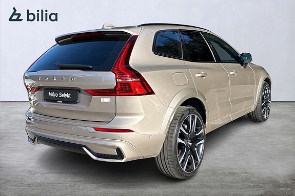 Volvo XC60 19 of 25