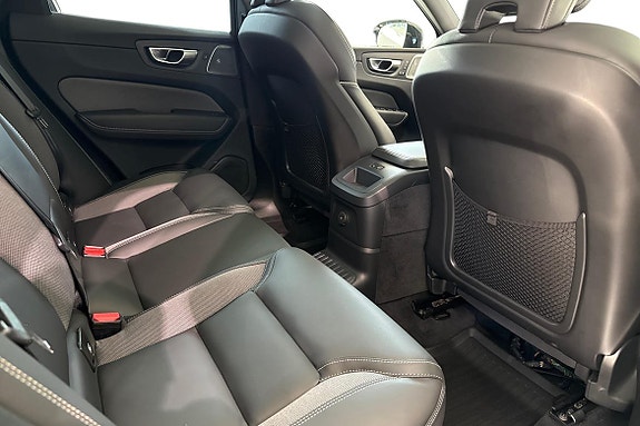 Volvo XC60 9 of 25