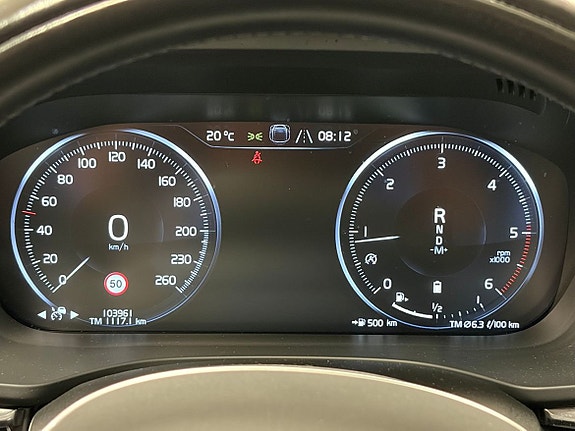 Volvo XC60 10 of 22
