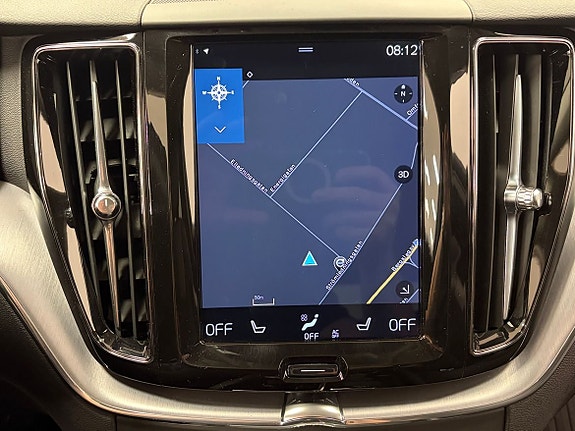 Volvo XC60 13 of 22
